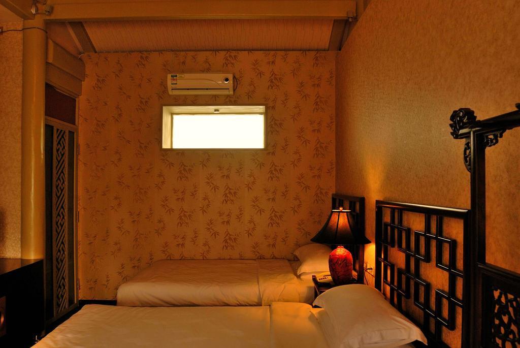 Graceland Yard Hotel Beijing Room photo